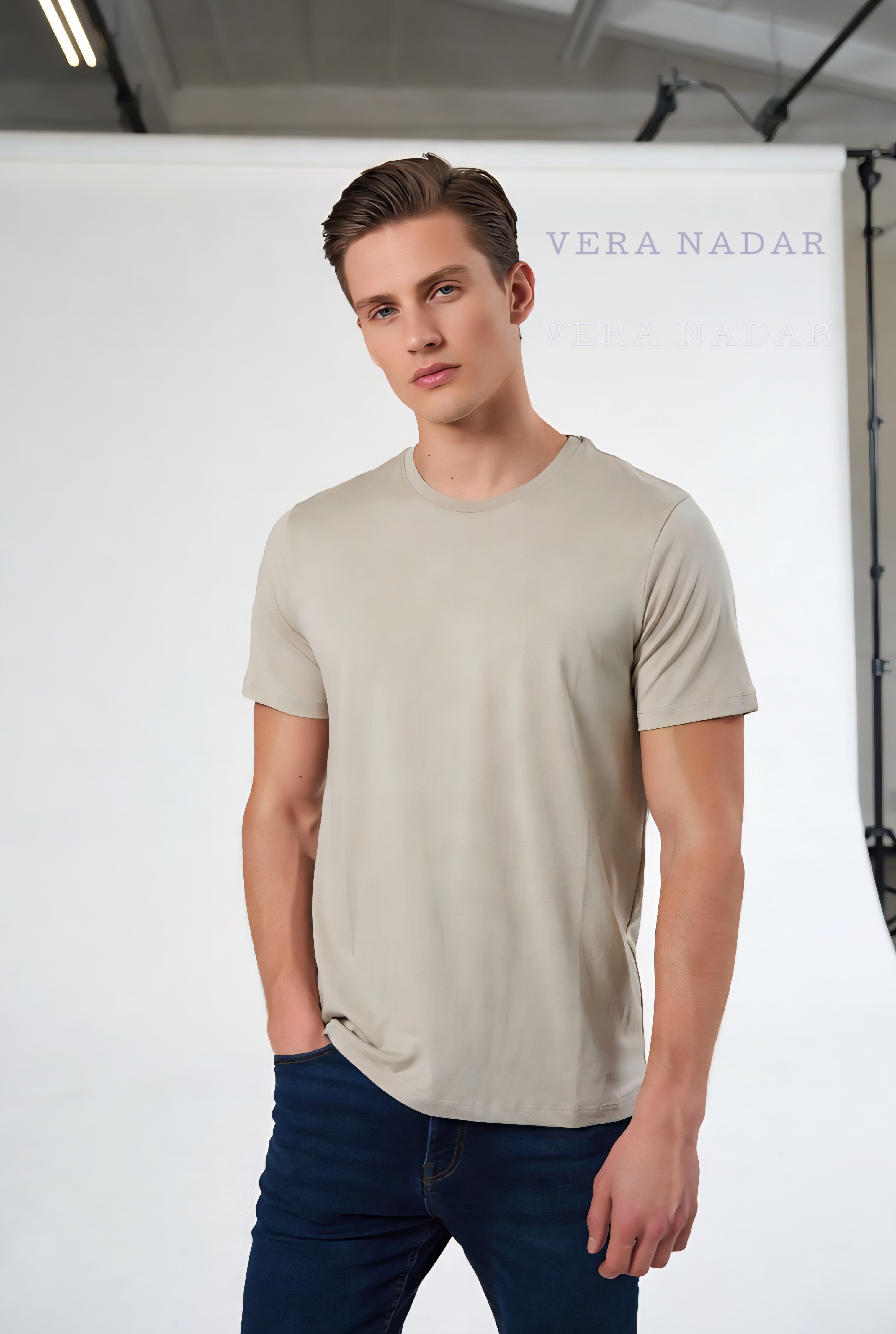 Modern Normal Kesim Tişört